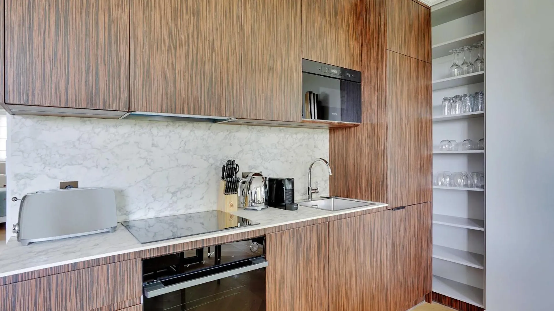 Luxurious Apartment - 2Br- 6P Eiffel Tower View 巴黎 法国