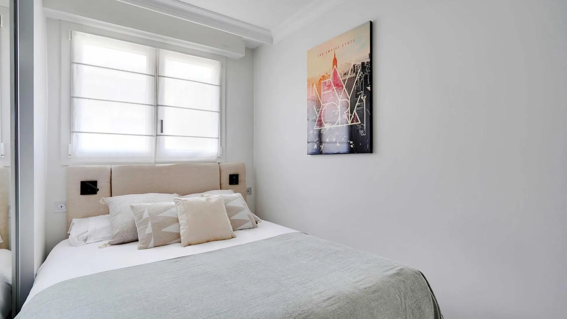 Luxurious Apartment - 2Br- 6P Eiffel Tower View 巴黎