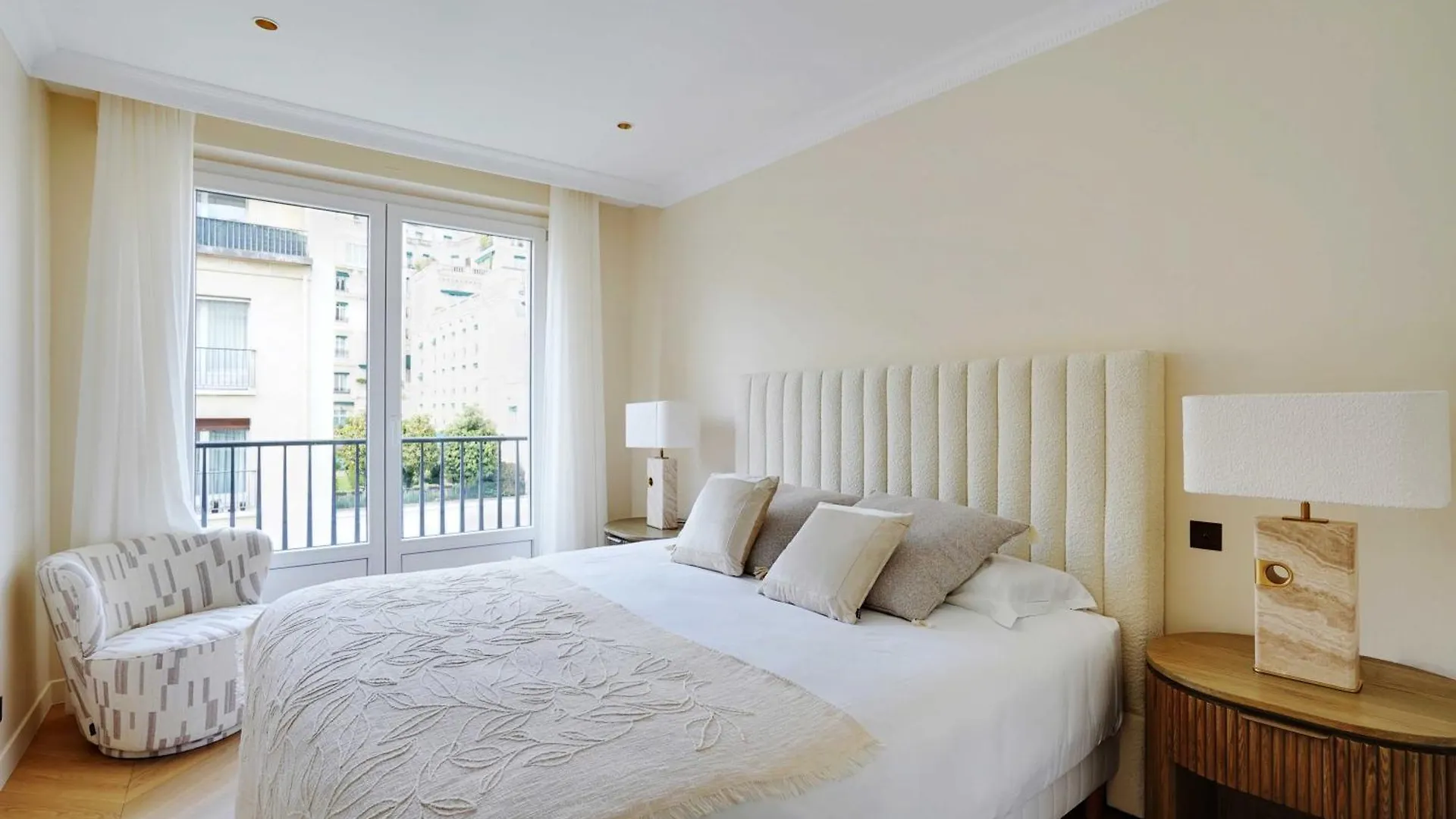 Luxurious Apartment - 2Br- 6P Eiffel Tower View Paris Frankrike